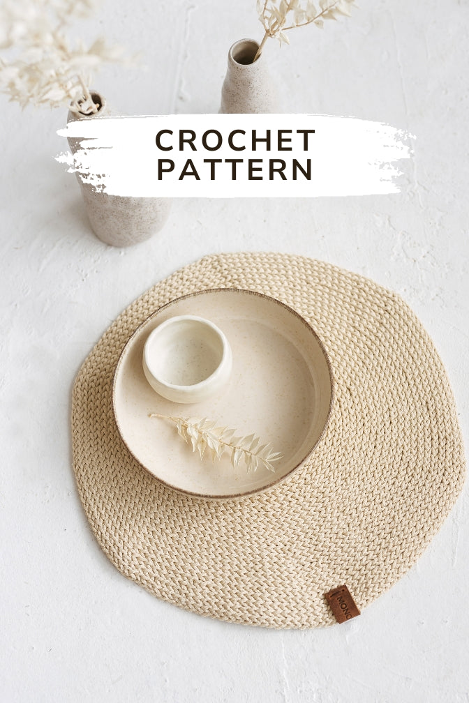 Crochet round placemat pattern Modern decor