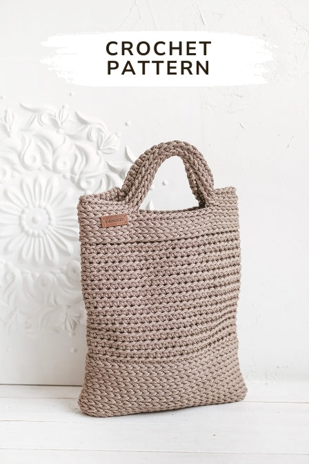 Modern crochet bag pattern