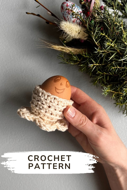 Crochet Easter egg holder pattern