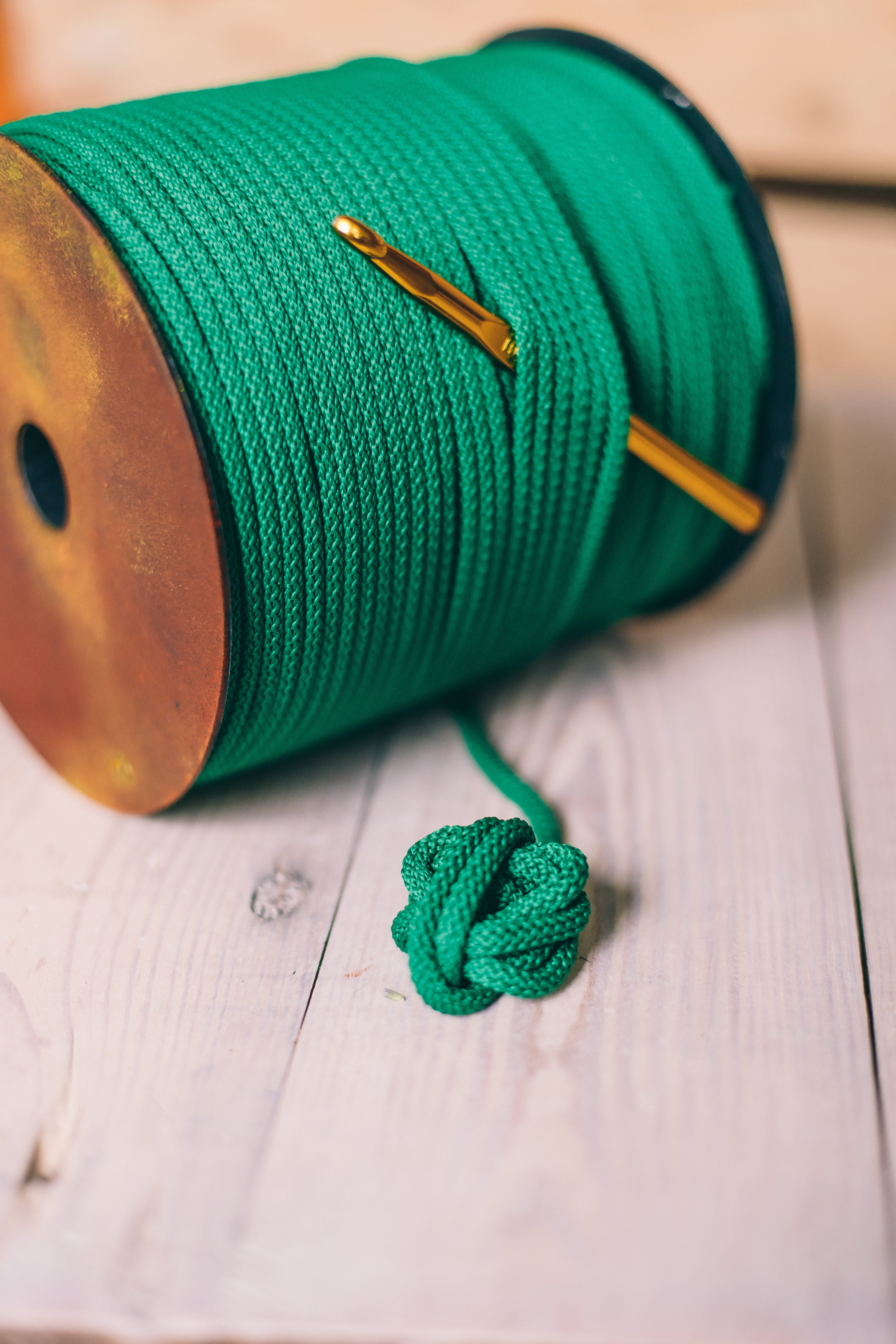 Green macrame cord 6mm