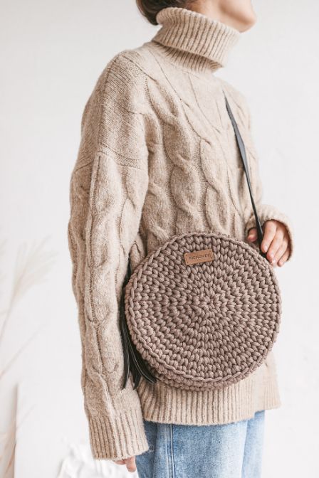 【CoySeio】 KNIT CROSS BAG Coyseio Quilted Cross Bag - Ivory | International Store