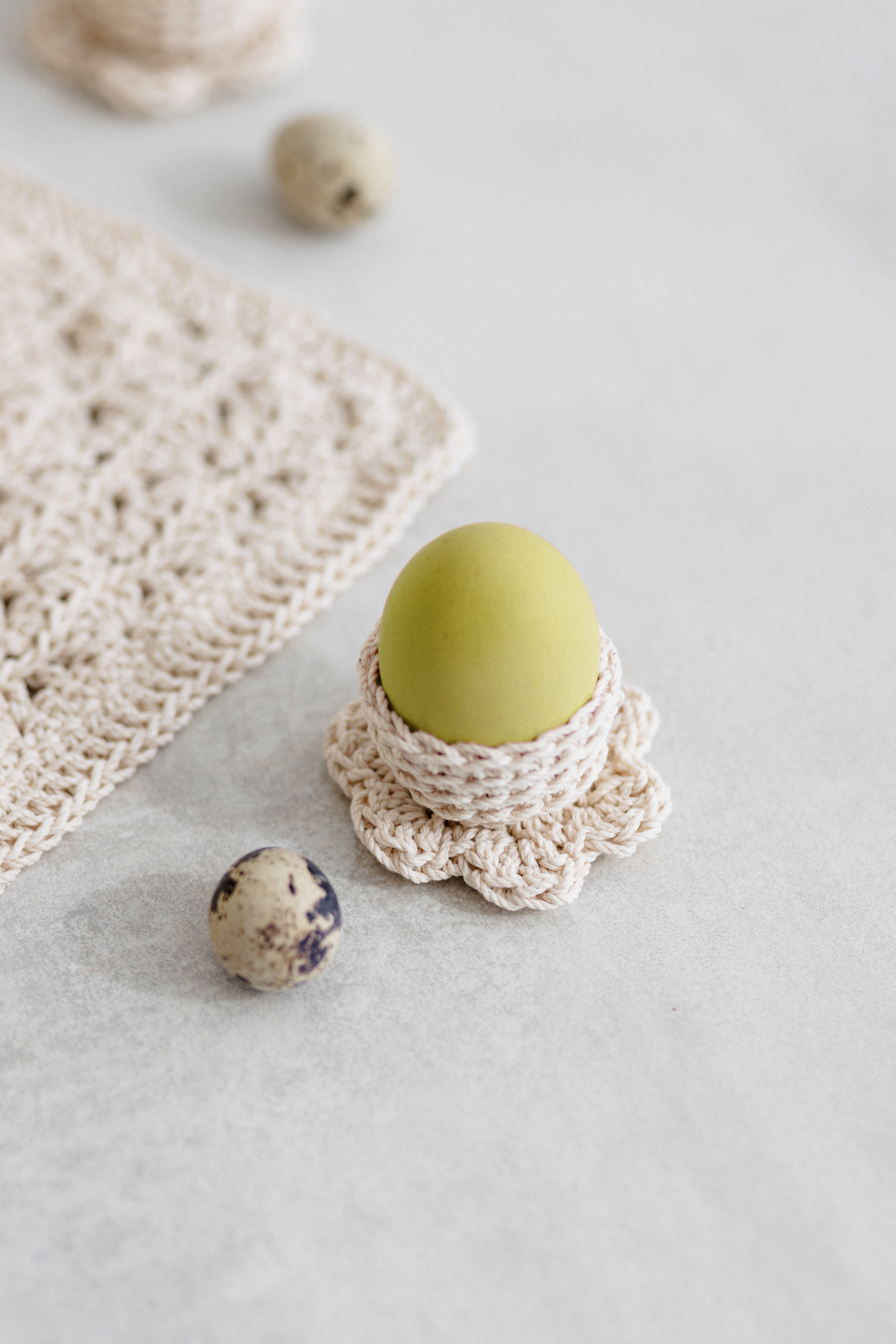 Simple crochet egg holder pattern free