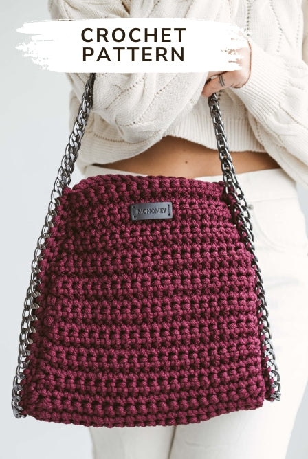 Modern crochet bag pattern Penelope bag with chains