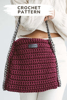 Modern crochet bag pattern Penelope bag with chains
