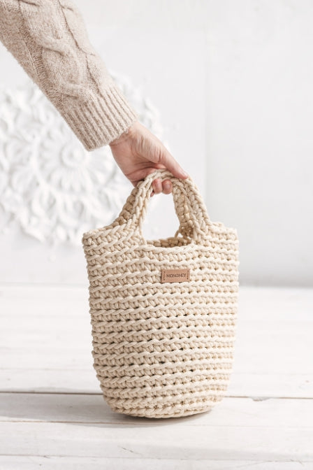 Video crochet pattern small tote bag